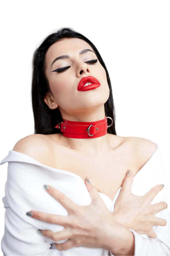 black leather choker